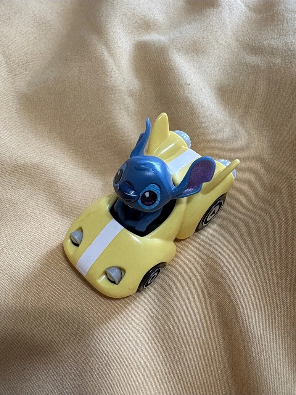 Disney Mini Character Car Pack - Red, Yellow, Blue Assortment